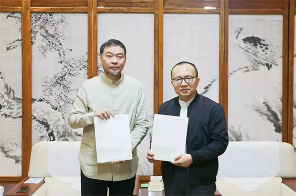 郑州美术馆与河南大学美术学院签订馆校战略合作协议